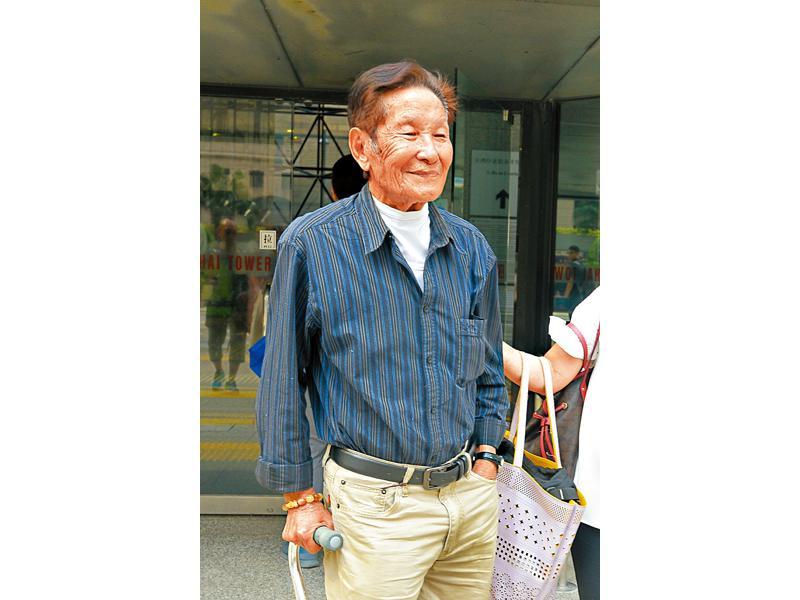 角偉三郎作　李朝盃 聲稱三合會幹事罪成和勝和前坐館寸哥裁決前潛逃- 東方日報